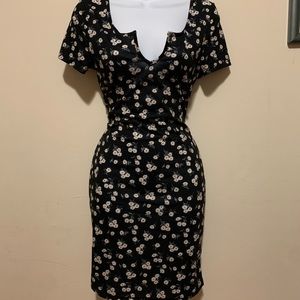 Fitted floral dress (never worn)